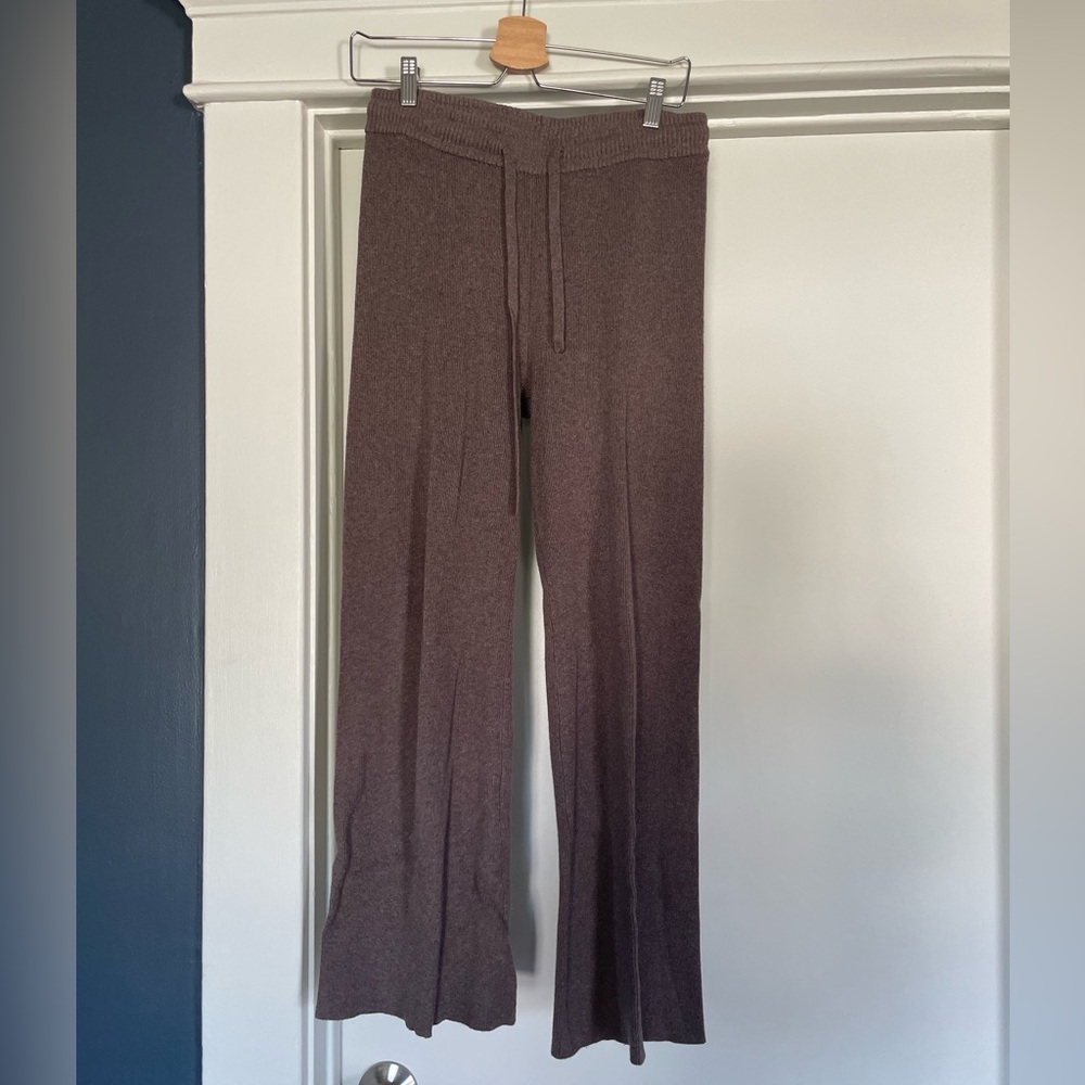 Monrow Cashmere/Cotton Knit Drawstring Pants - Picture 4 of 10